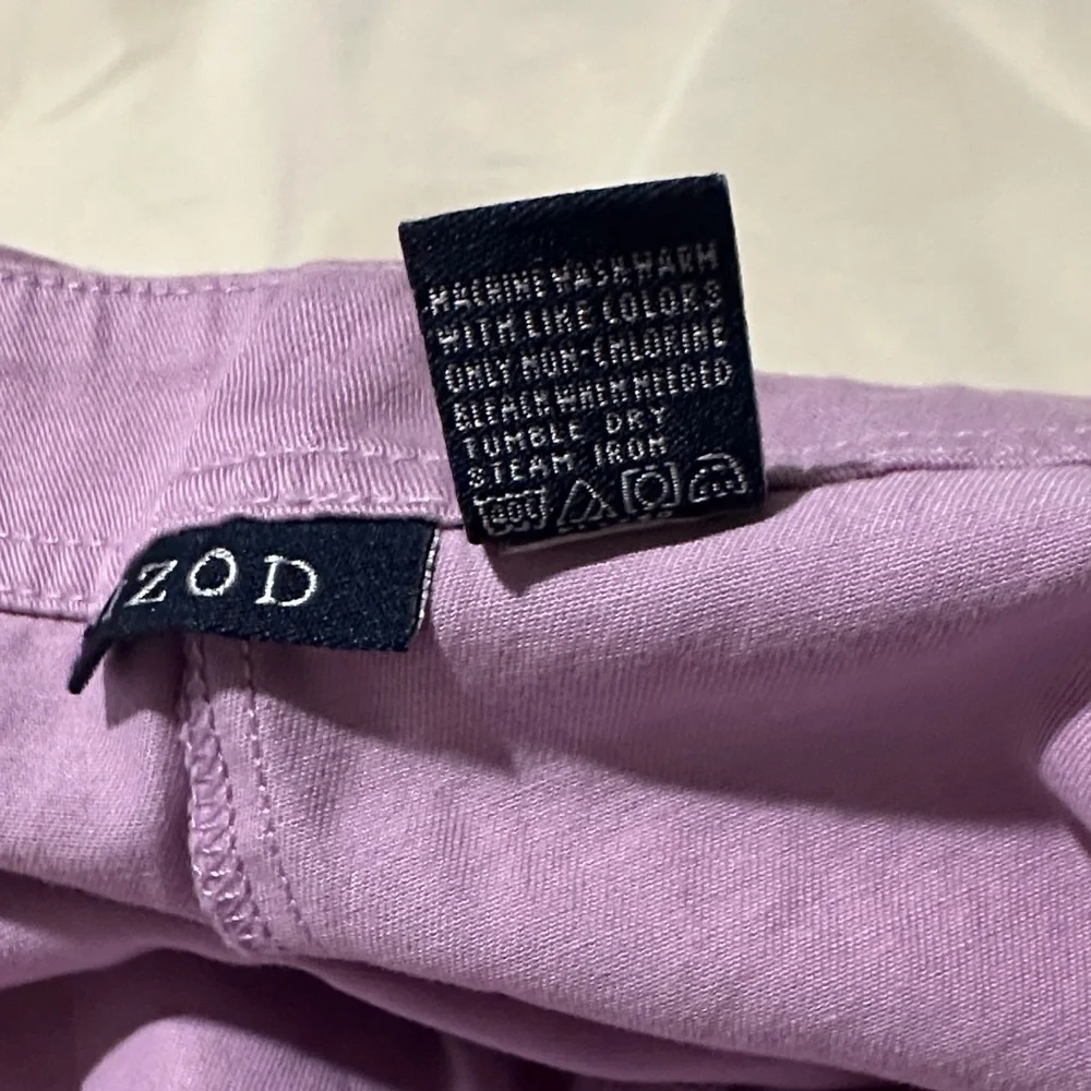 Izod Women's Light Purple Shorts with Pockets